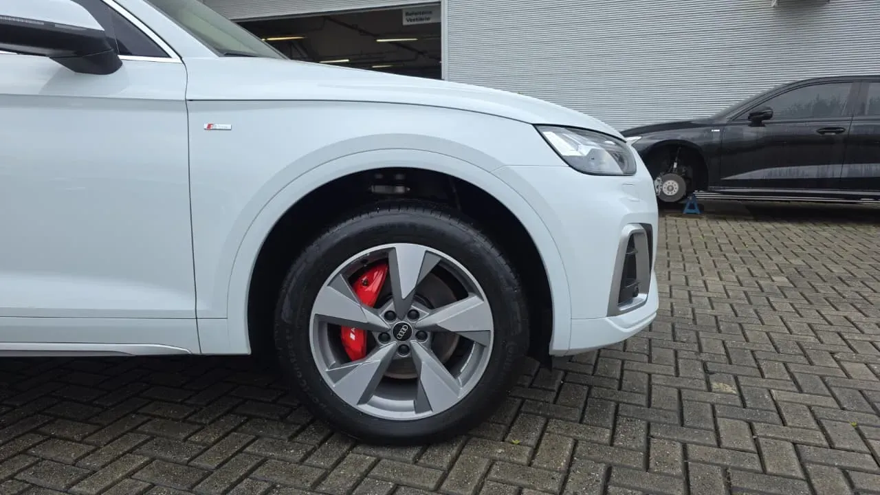 Audi Q5 E-tron - Imagem 6