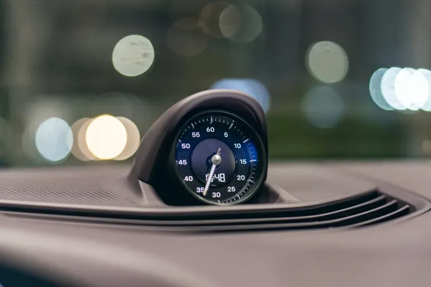 Porsche Taycan - Imagem 16