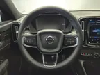 Volvo XC40 Recharge - Miniatura 18