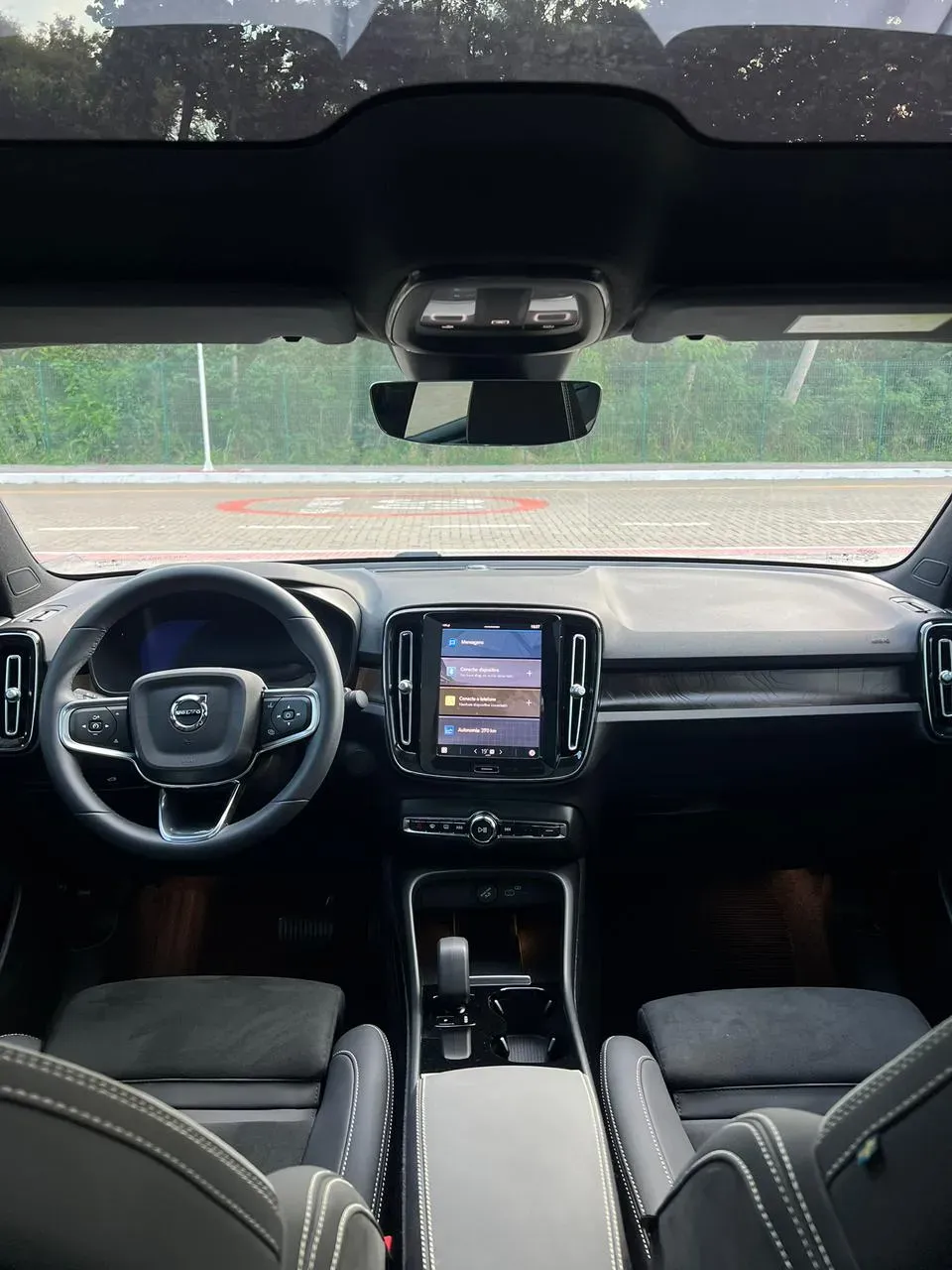 Volvo C40 Recharge - Imagem 11