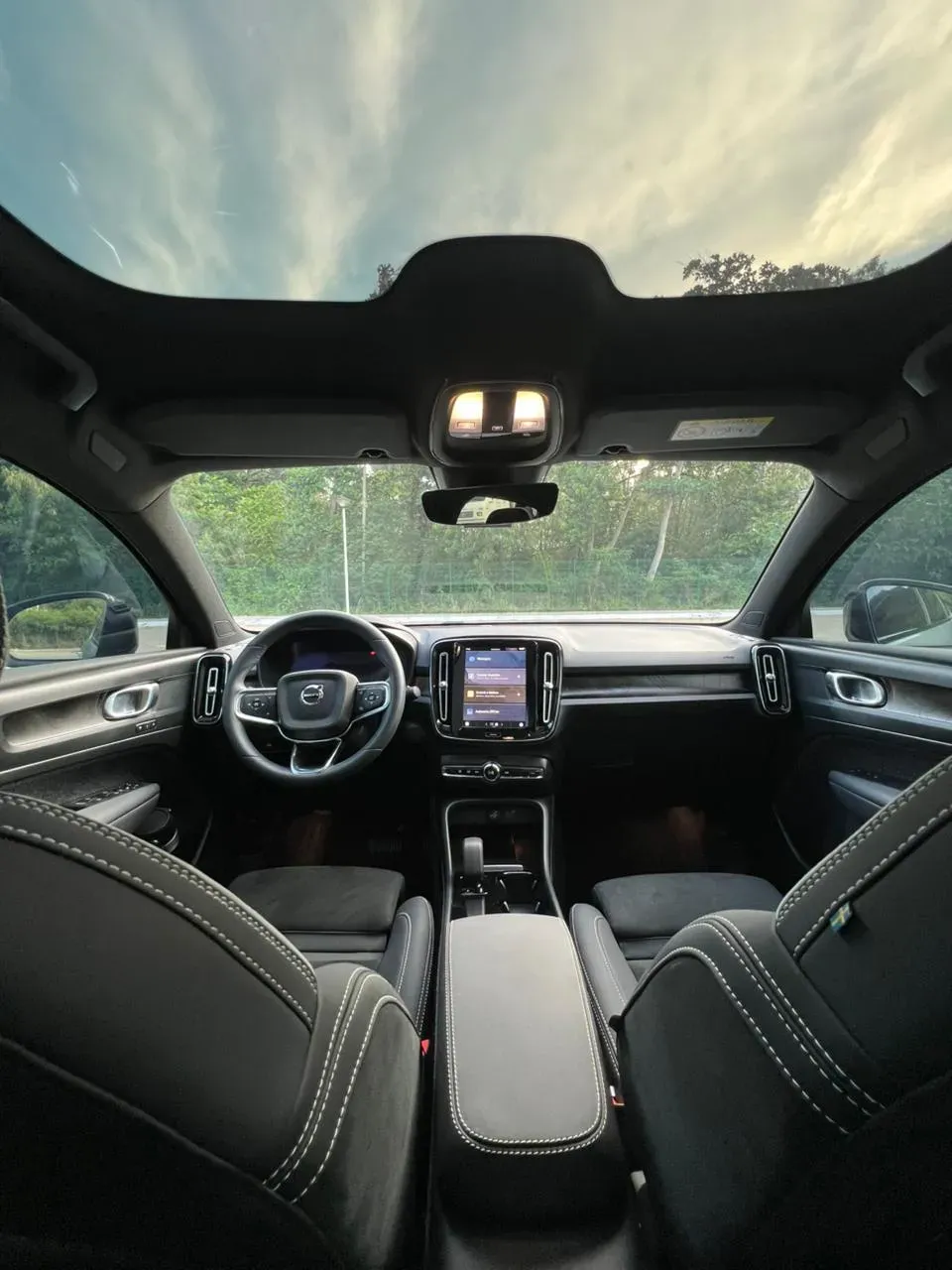 Volvo C40 Recharge - Imagem 10