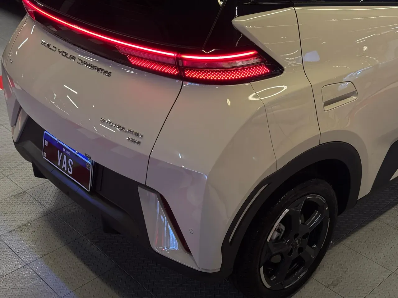 BYD Dolphin - Imagem 8