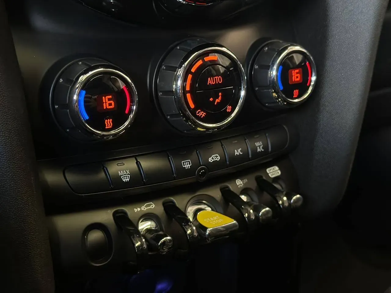 Mini Cooper SE - Imagem 9