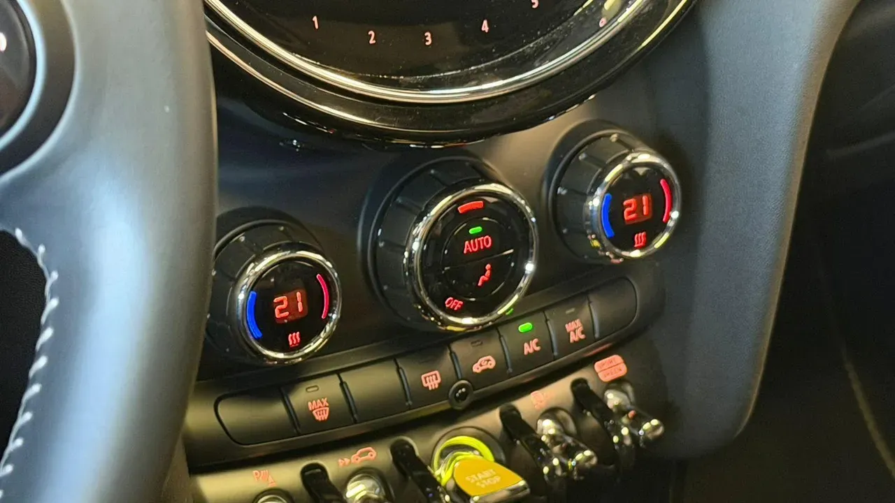 Mini Cooper SE - Imagem 8