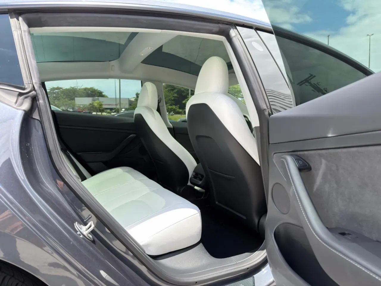 Tesla Model 3 - Imagem 8