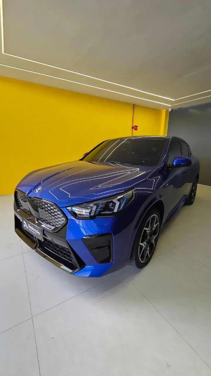 BMW IX2 - Imagem 2