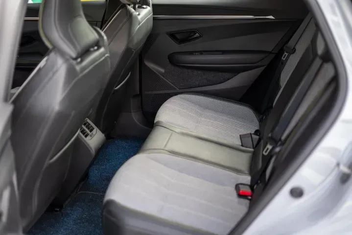 Renault Megane E-tech Electric - Imagem 18