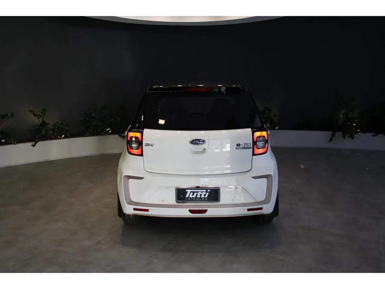 JAC E-JS1 - Imagem 5