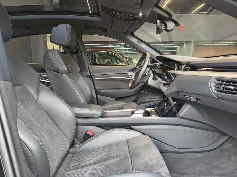 Audi E-tron Sportback - Imagem 11