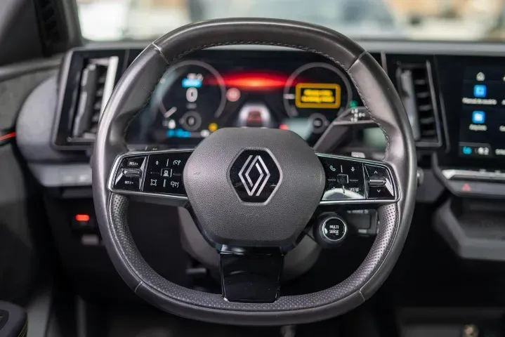 Renault Megane E-tech Electric - Imagem 8