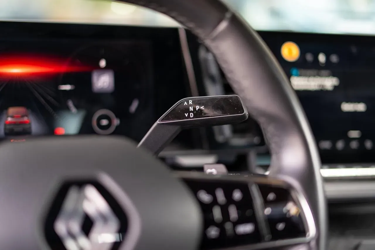 Renault Megane E-tech Electric - Imagem 16