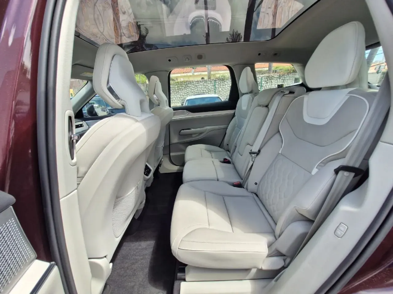 Volvo Ex90 - Imagem 17