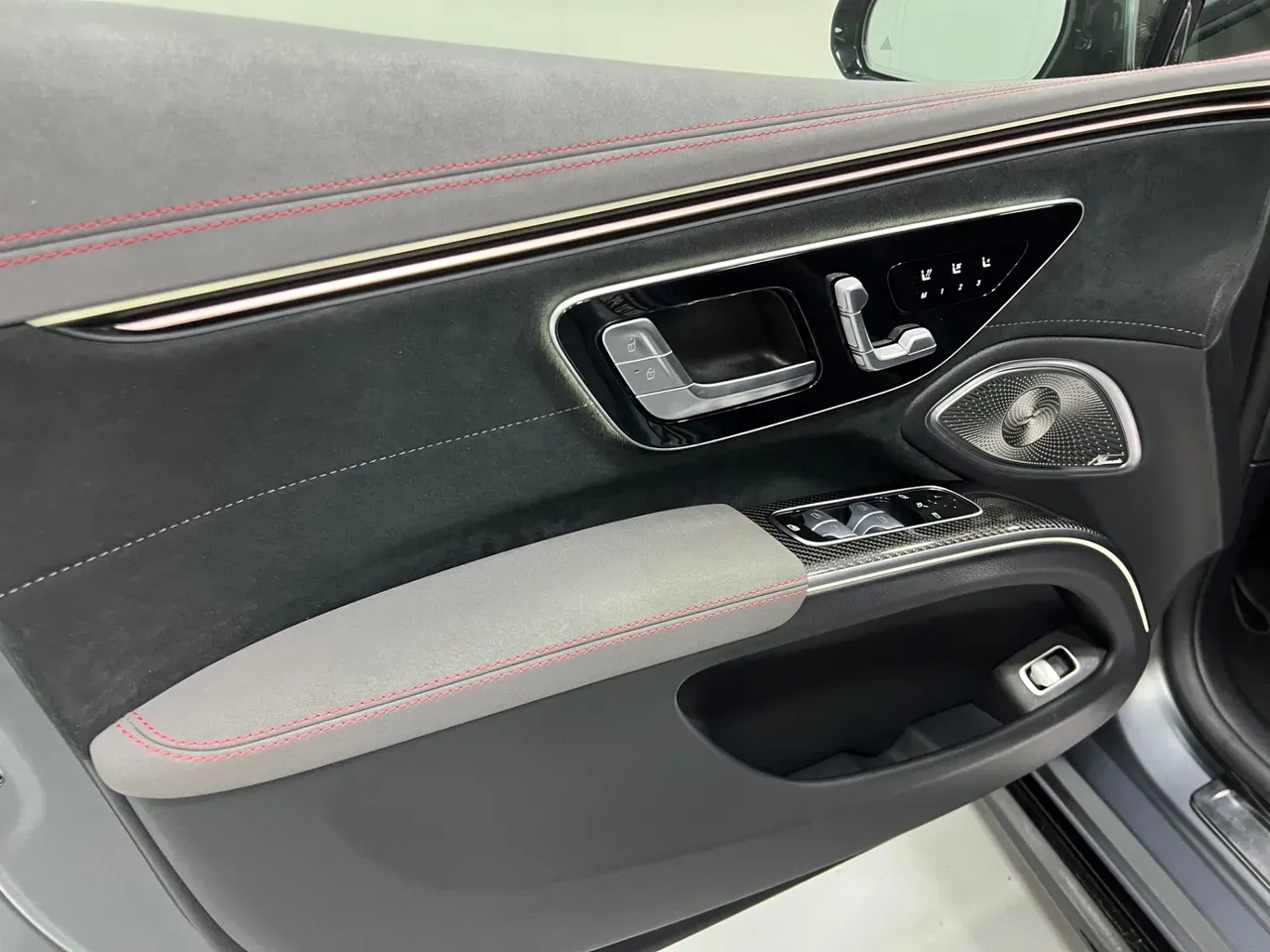 Mercedes Eqs Amg 53 4matic+ - Imagem 17