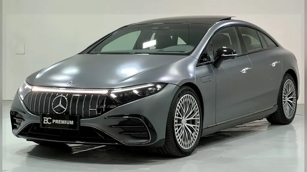 Foto de um mercedes eqs amg 53 4matic+