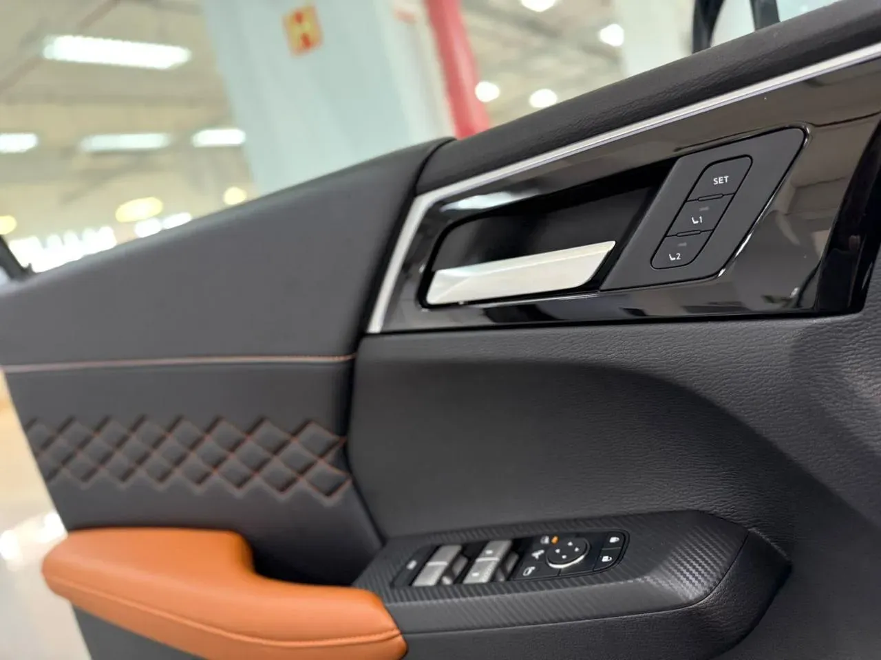 Mitsubishi Outlander Plug-in Hybrid - Imagem 17