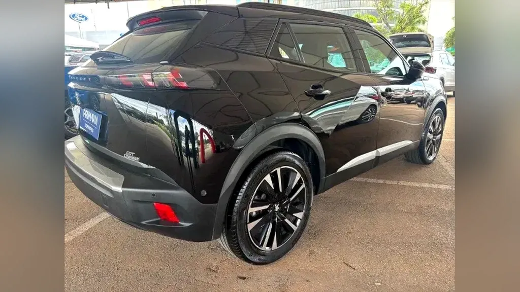 Peugeot E-2008 - Imagem 3