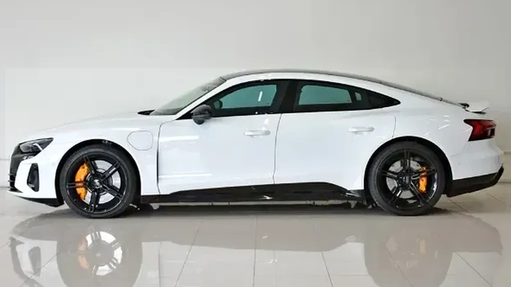 Audi Rs E-tron  GT - Imagem 3