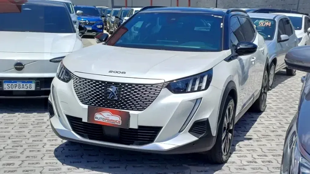 Peugeot E-2008 - Imagem 3