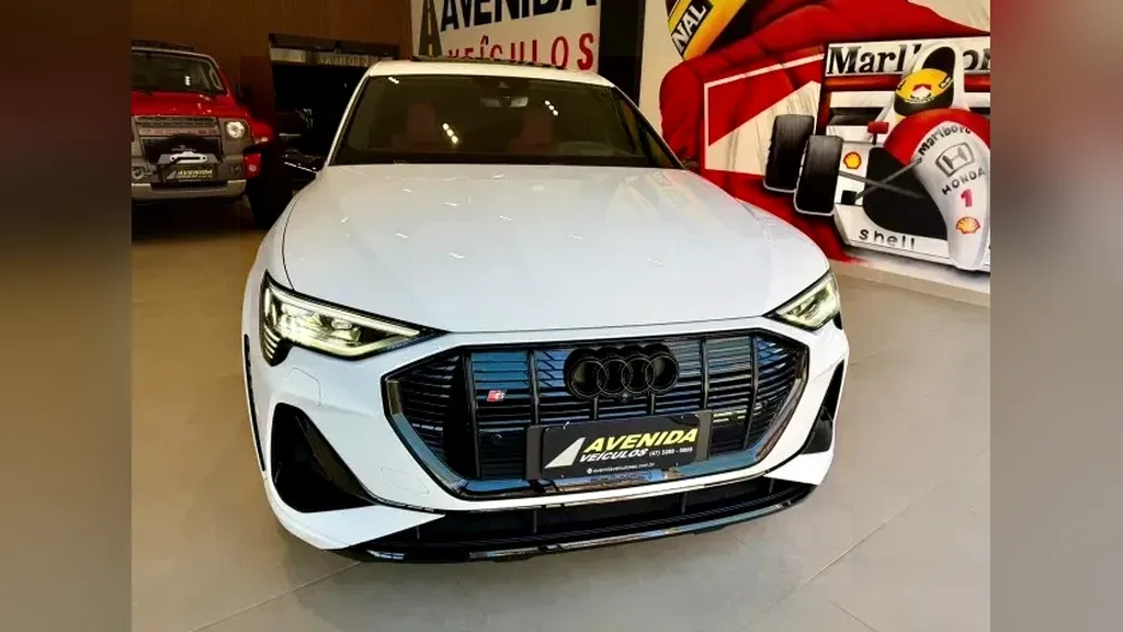 Audi E-tron S Sportback - Imagem 2