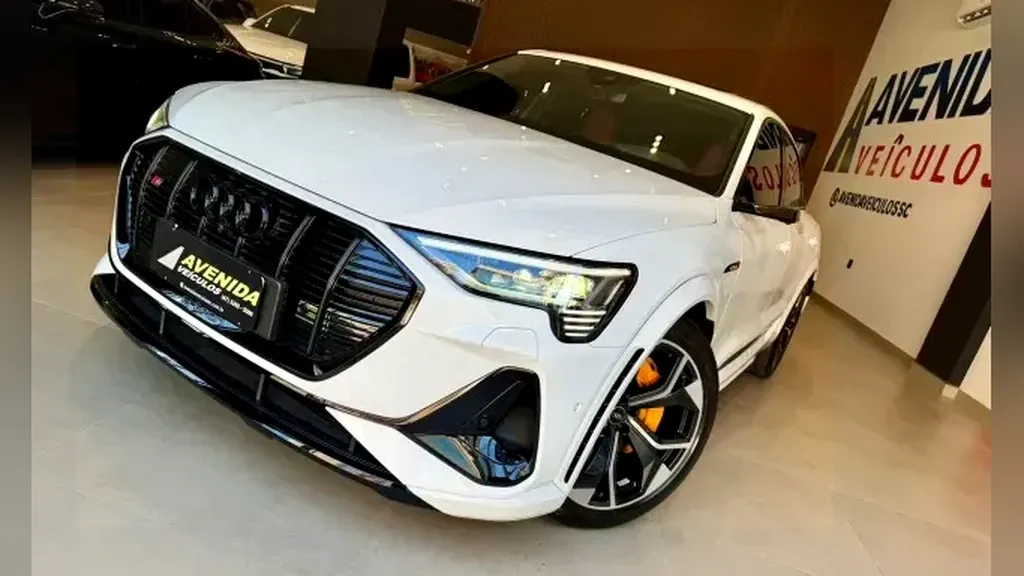 Audi E-tron S Sportback - Imagem 3