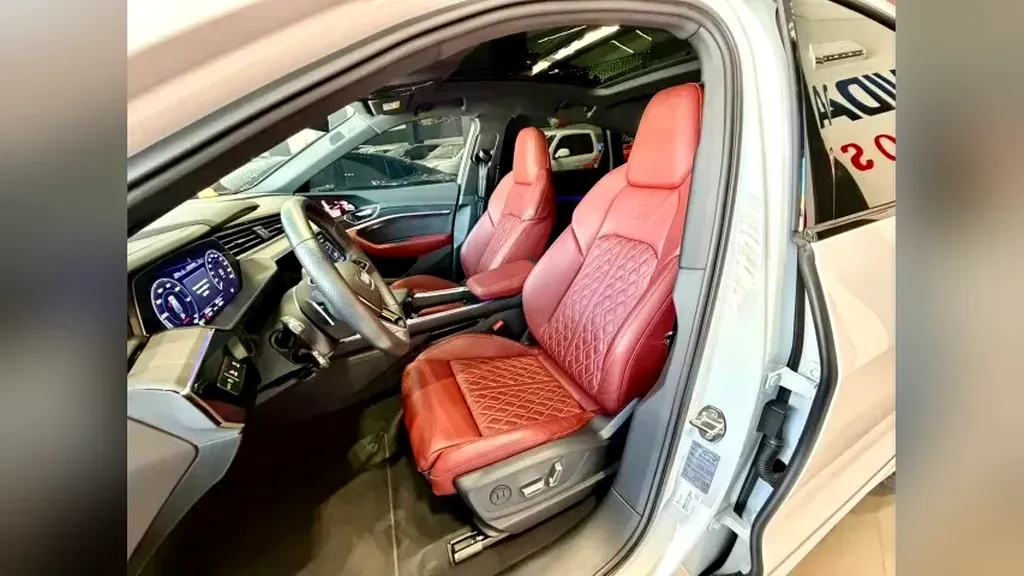 Audi E-tron S Sportback - Imagem 20