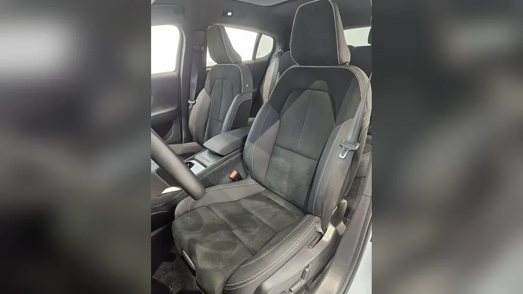 Volvo C40 Recharge - Imagem 6