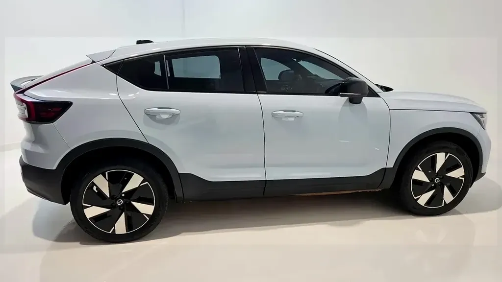 Volvo C40 Recharge - Imagem 10