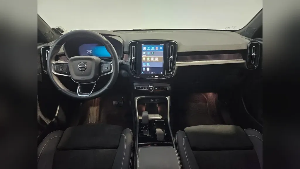 Volvo C40 Recharge - Imagem 16