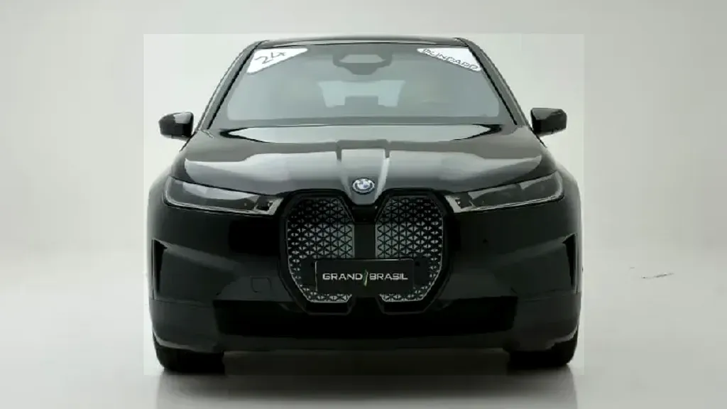 BMW Ix - Imagem 8