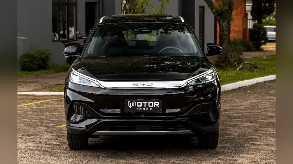 Foto de um byd yuan plus
