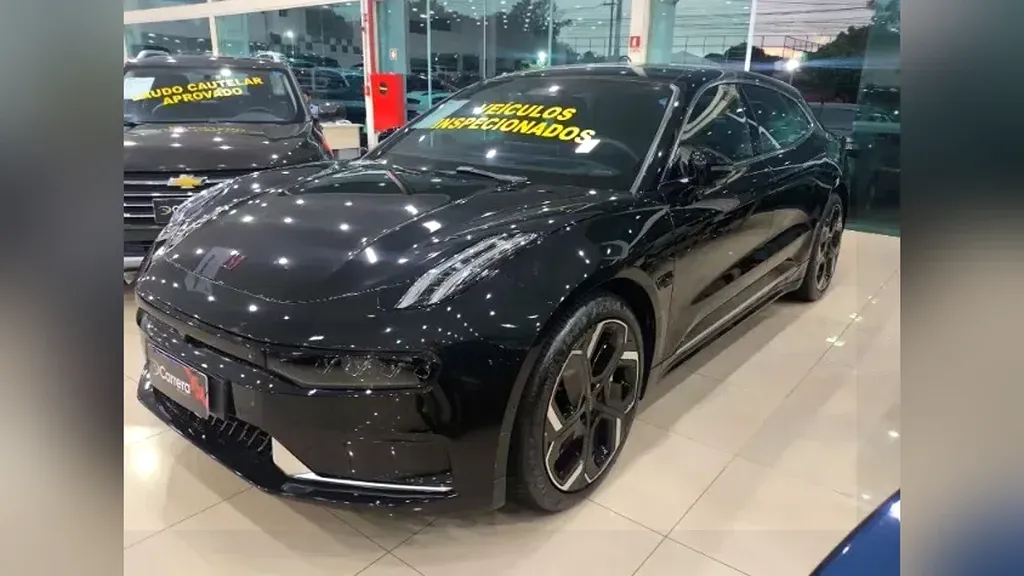 Foto de um zeekr 001