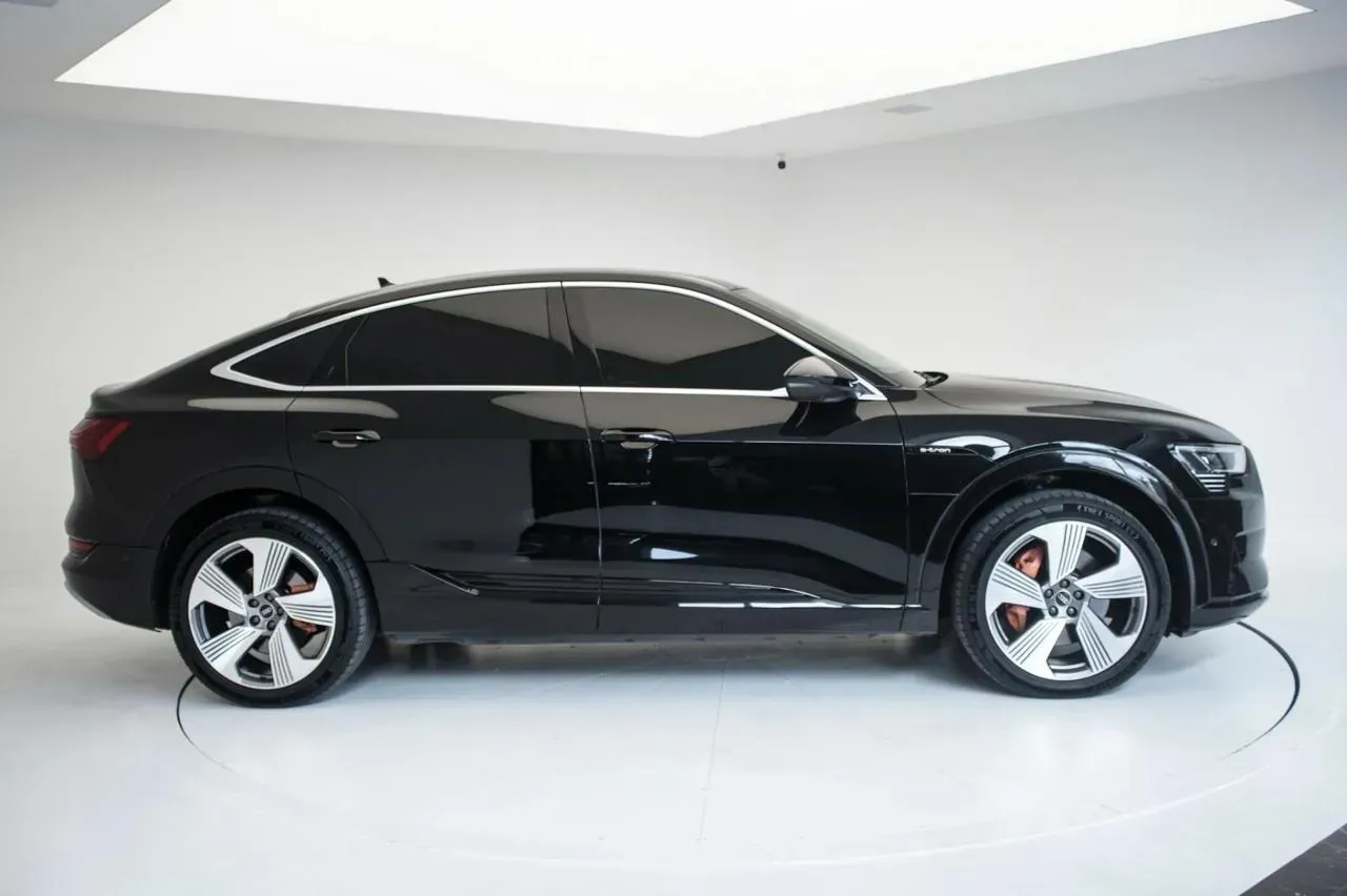 Audi E-tron Sportback - Imagem 4