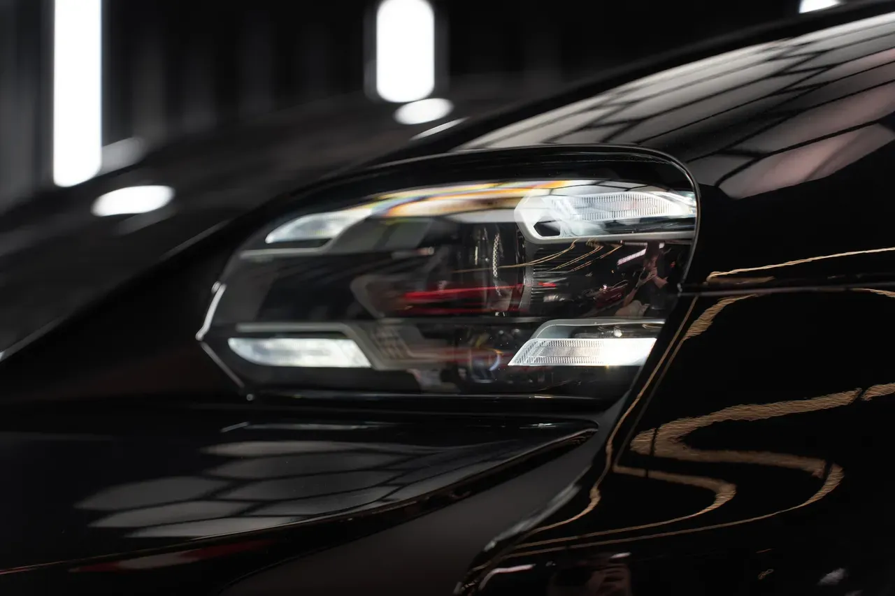 Porsche Taycan - Imagem 3