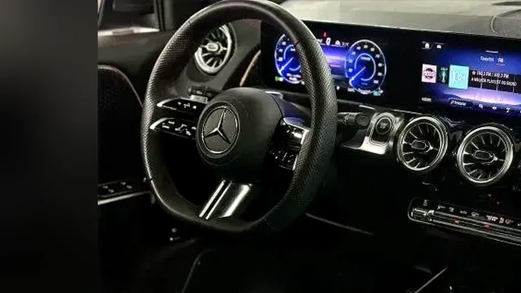 Mercedes Eqb 350 4matic SUV - Imagem 14