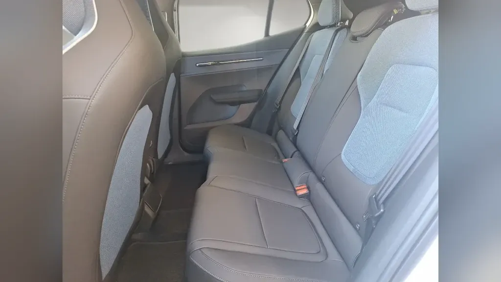 Volvo EX30 - Imagem 10