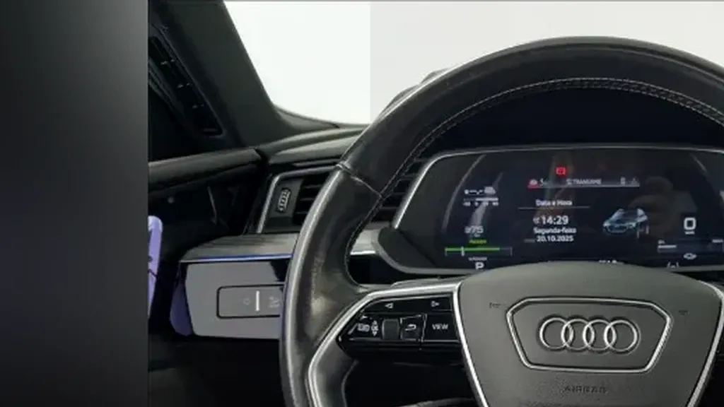 Audi E-tron - Imagem 18