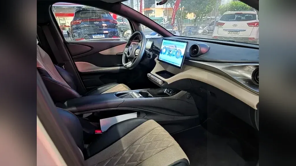 BYD Dolphin - Imagem 8