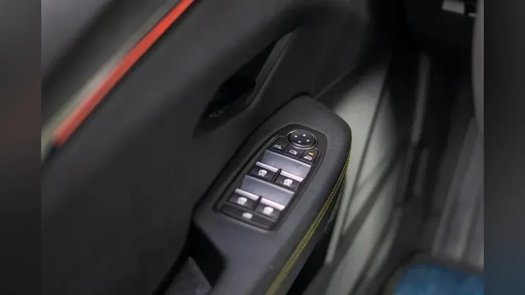 Renault Megane E-tech Electric - Imagem 16