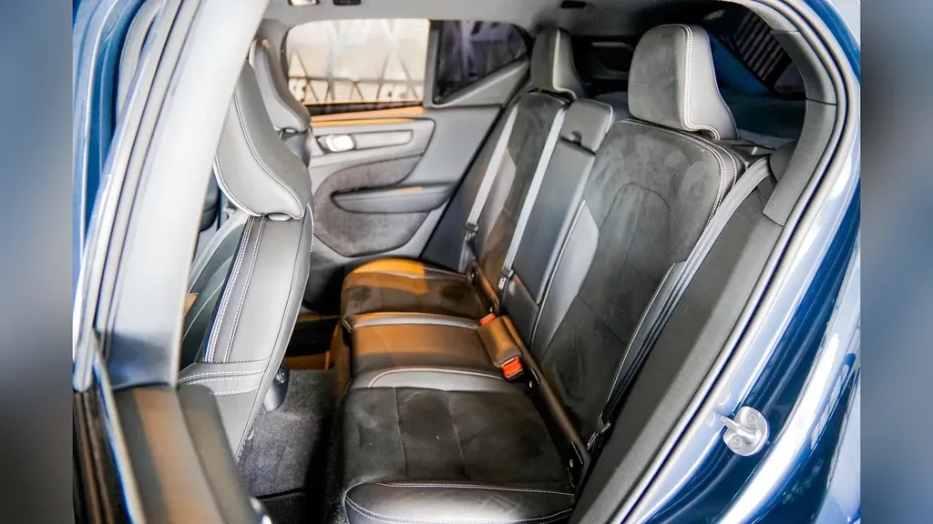 Volvo XC40 - Imagem 12