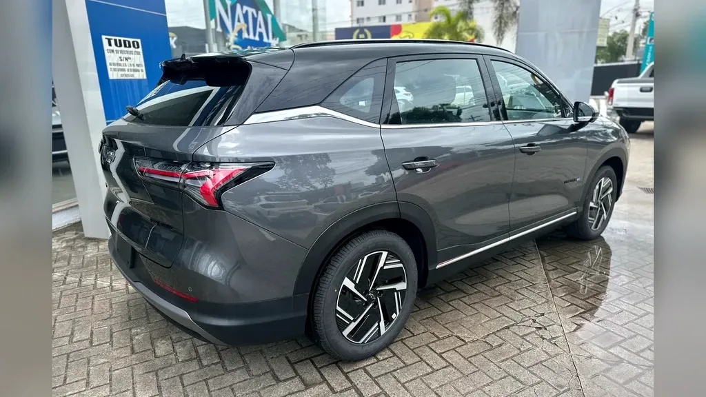 Chevrolet Captiva EV - Imagem 4