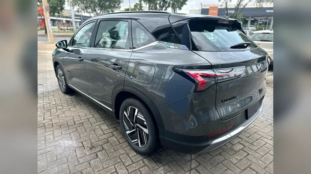 Chevrolet Captiva EV - Imagem 7