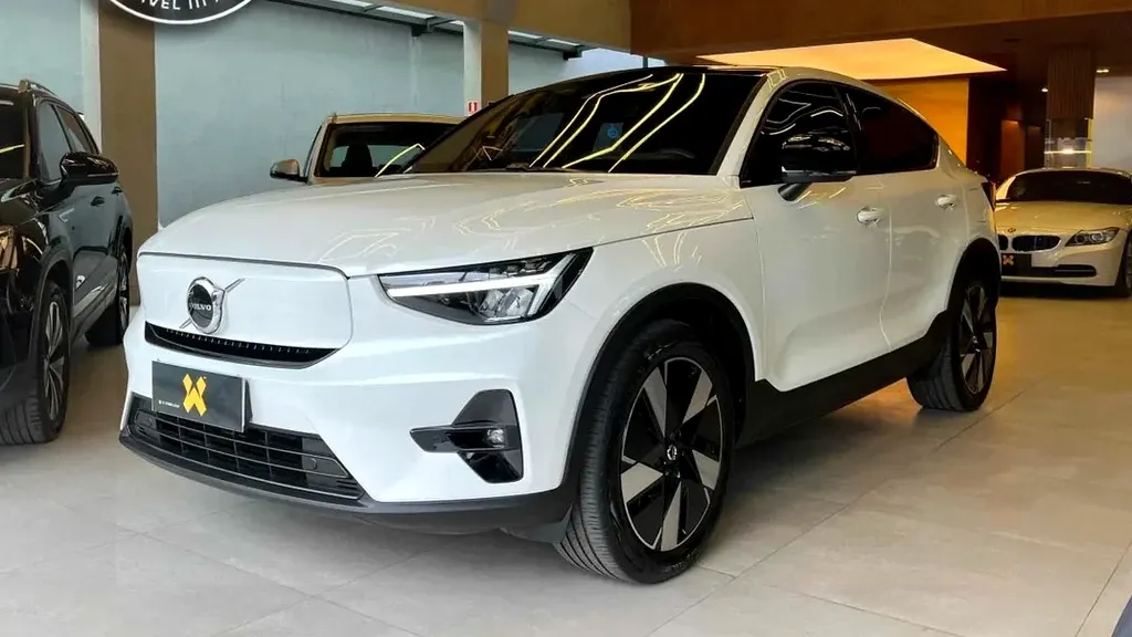 Foto de um volvo c40 recharge