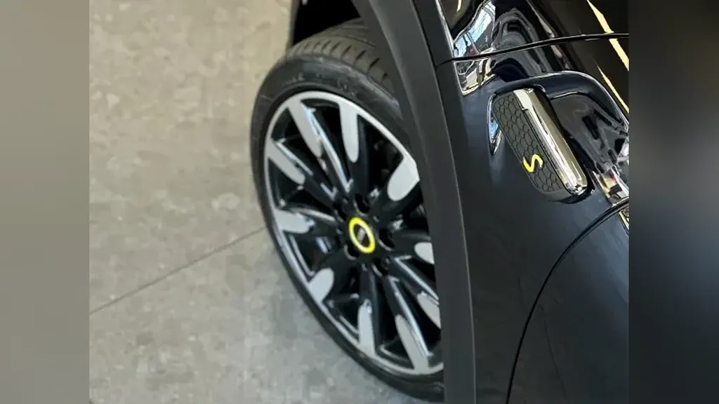 Mini Cooper SE - Imagem 8