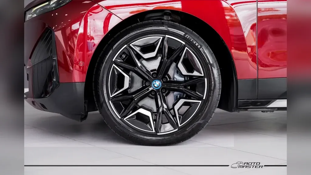 BMW Ix - Imagem 19