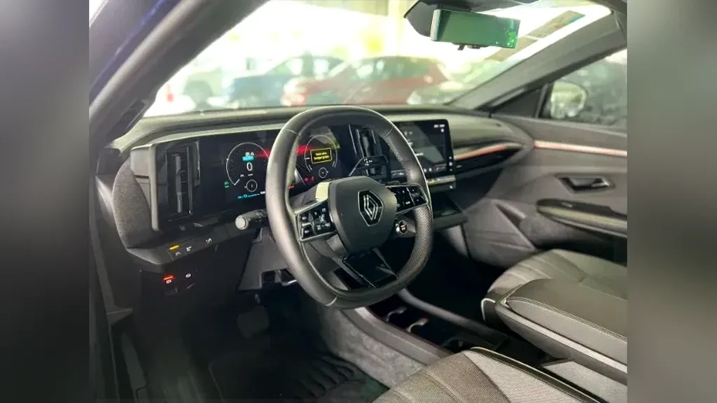 Renault Megane E-tech Electric - Imagem 8