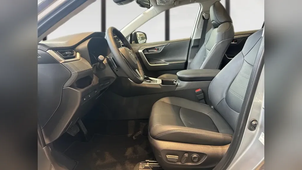 Toyota Rav4 EV - Imagem 6