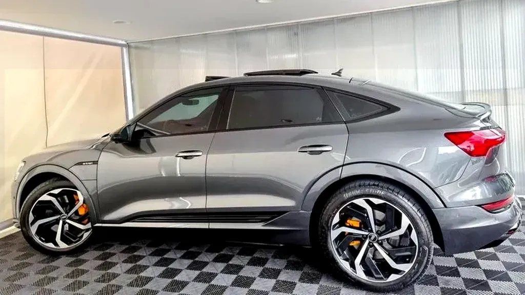 Audi E-tron Sportback - Imagem 6