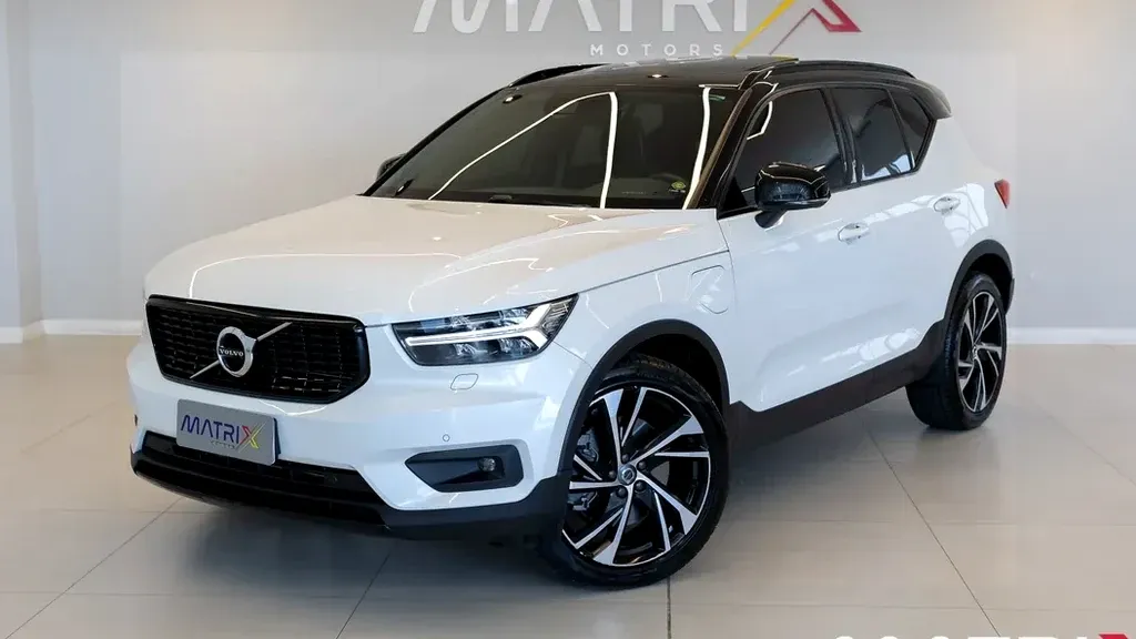 Foto de um volvo xc40