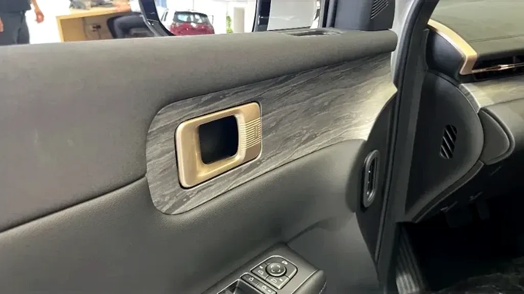 Chevrolet Captiva EV - Imagem 9