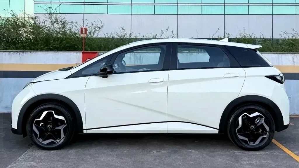 BYD Dolphin - Imagem 8